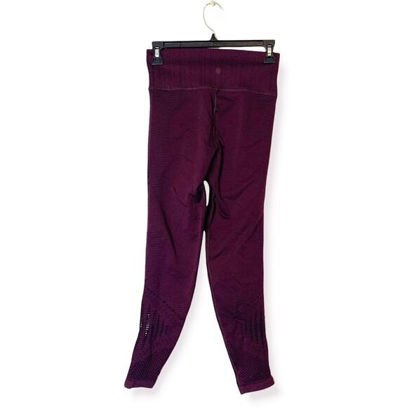 Athleta Halasana Seamless 7/8 leggings Macramé sz S - Picture 3 of 6
